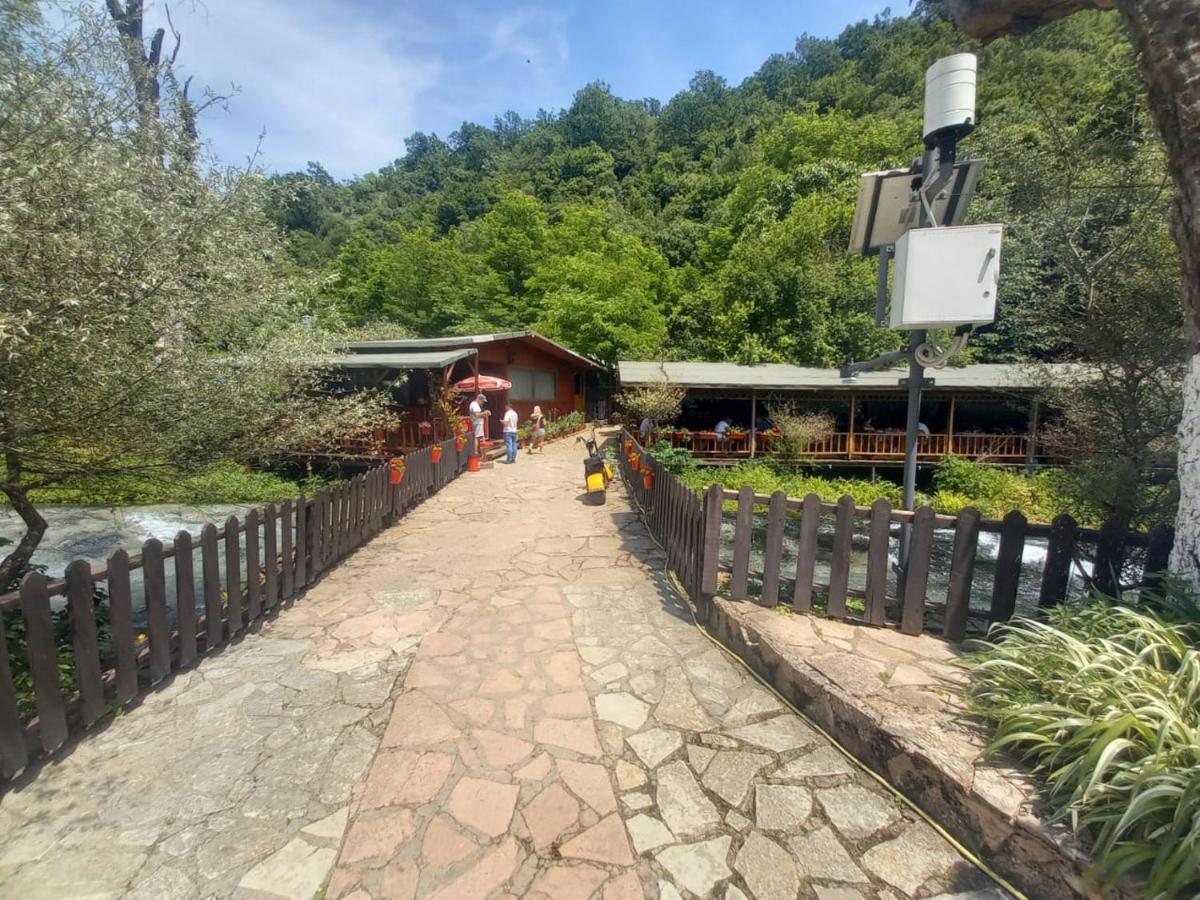 Villa Syri Kalter Sarandë Exterior foto